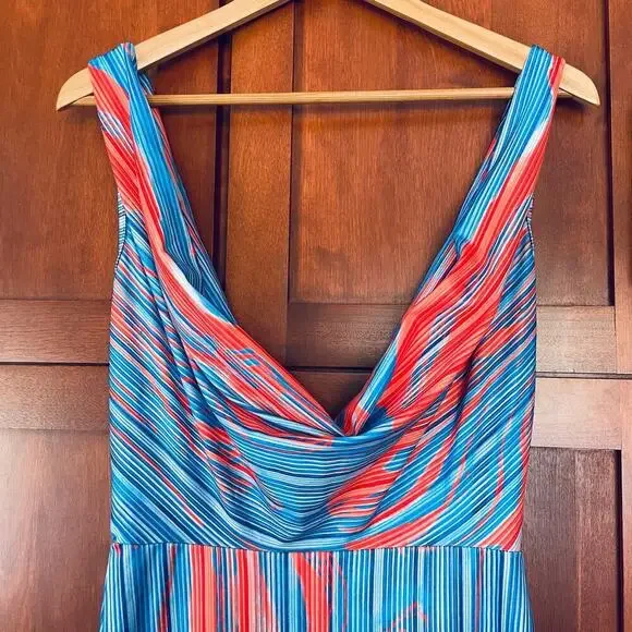 Commense Flaming Passions Long Dress Cowl V-Neck Sleeveless Size Small NEW - Picture 3 of 8